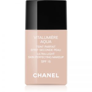 Chanel Vitalumi?re Aqua ultra lekki make-up nadający skórze promienny wygląd odcień 20 Beige SPF 15 30 ml