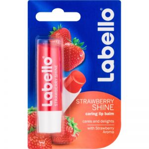 Labello Fruity Shine balsam do ust smak Strawberry 4,8 g