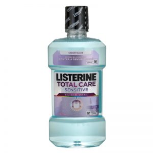 Listerine Total Care Sensitive płyn do płukania jamy ustnej dla pełnej ochrony wrażliwych zębów 500 ml