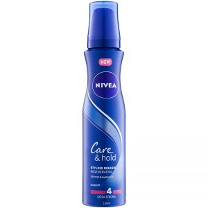 Nivea Care & Hold regenerująca pianka do stylizacji mocno utrwalająca 150 ml