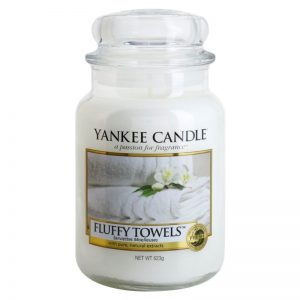 Yankee Candle Fluffy Towels świeczka zapachowa Classic duża 623 g